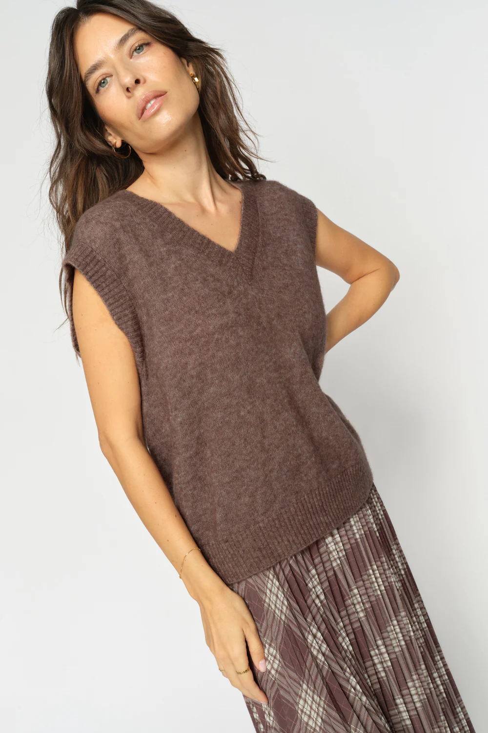 Mape V-Neck Knit Vest | Coffee Quartz | Strik fra Mos Mosh - Image 5