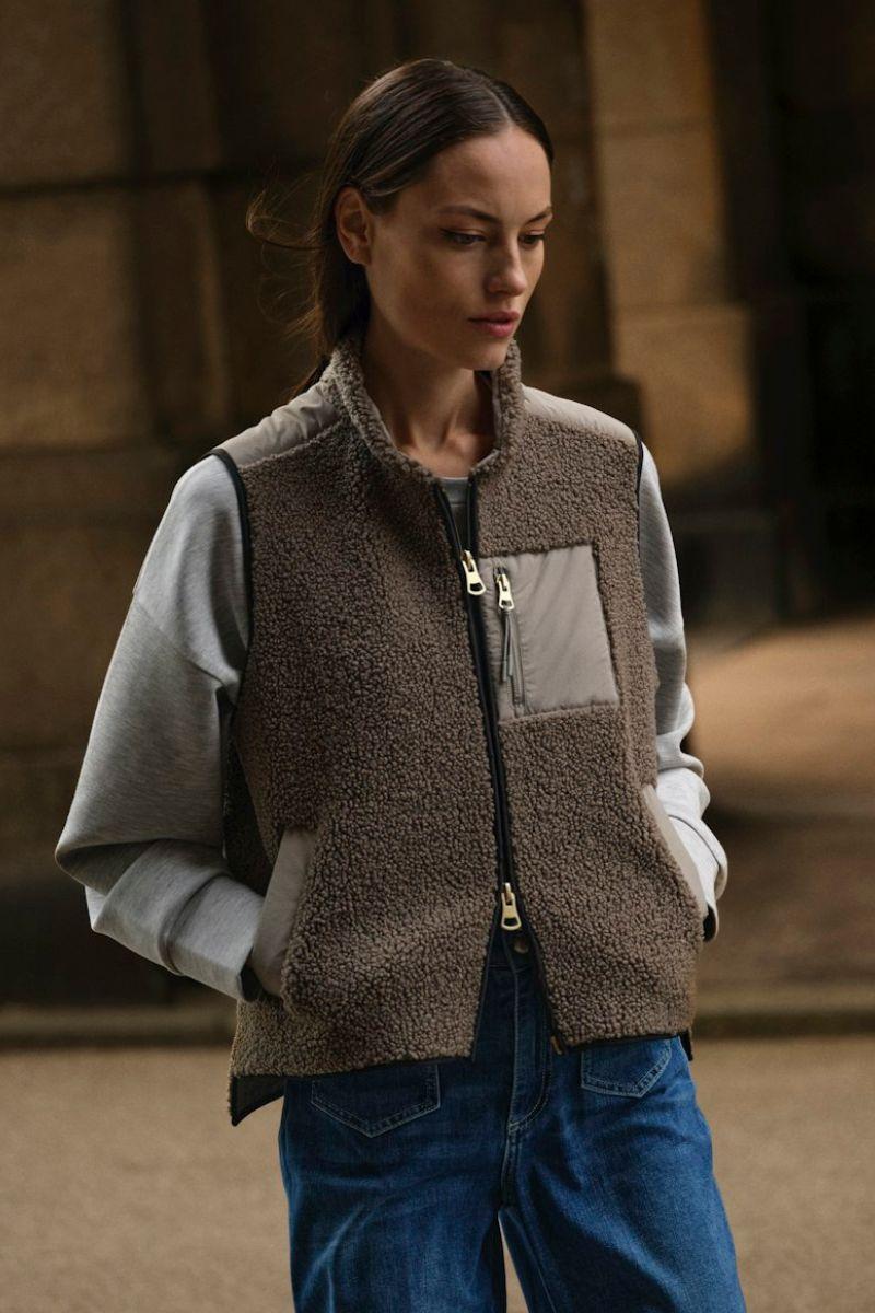 Rowe Eli Teddy Vest | Dusty Olive - Image 3