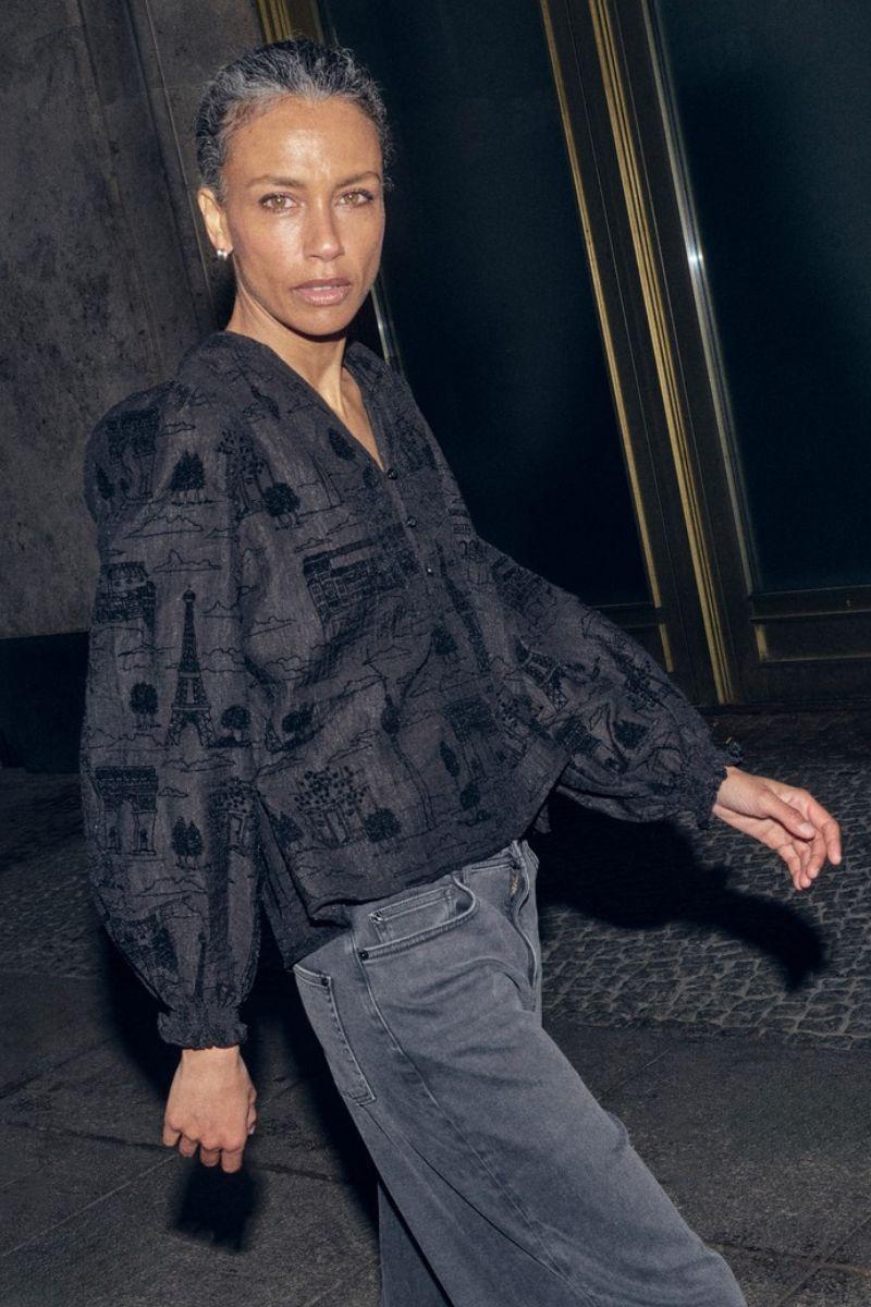 Tazzin Tale Light Blouse | Black | Bluse fra Mos Mosh - Image 2