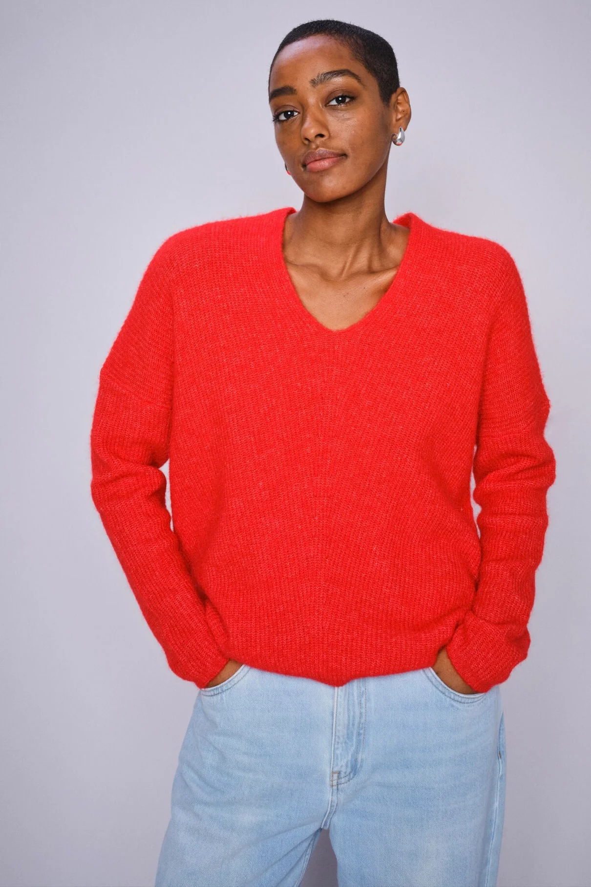 Thora V-Neck Knit | Chinese Red | Strik fra Mos Mosh - Image 4