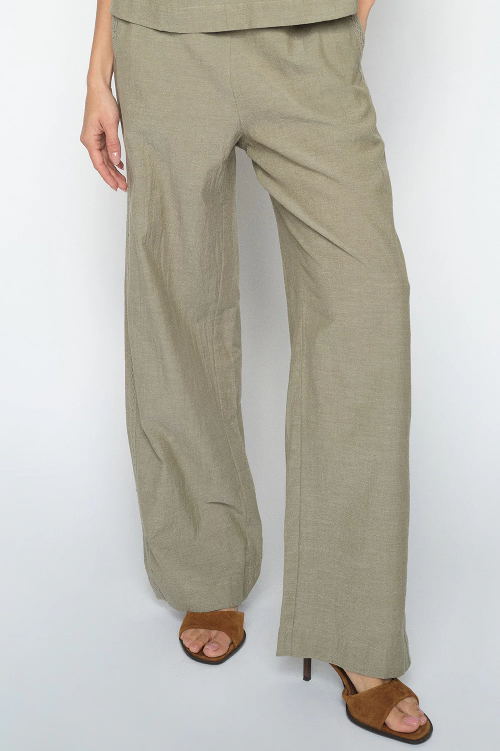Wellor Izha Pants Regular | Burnt Olive | Bukser fra Mos Mosh