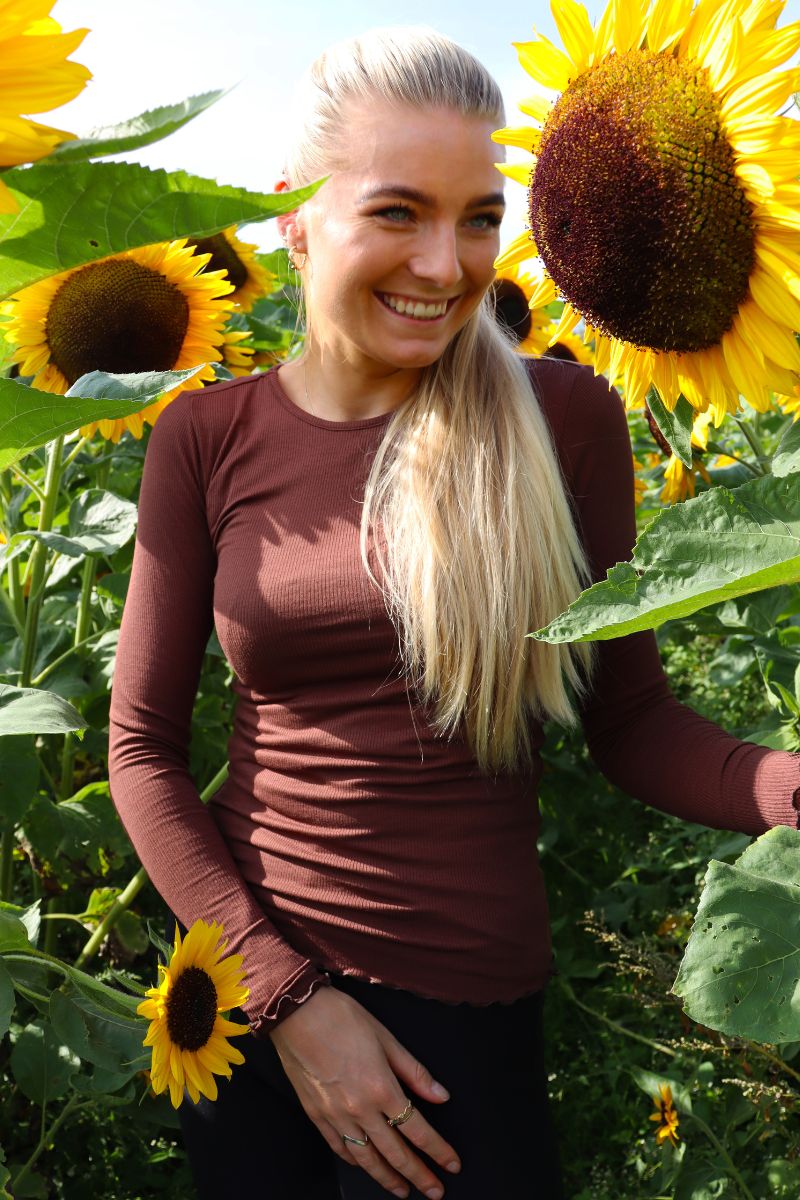 Natalia Ls Round Neck Blouse | Dark Brown | Bluse fra Liberté - Image 2