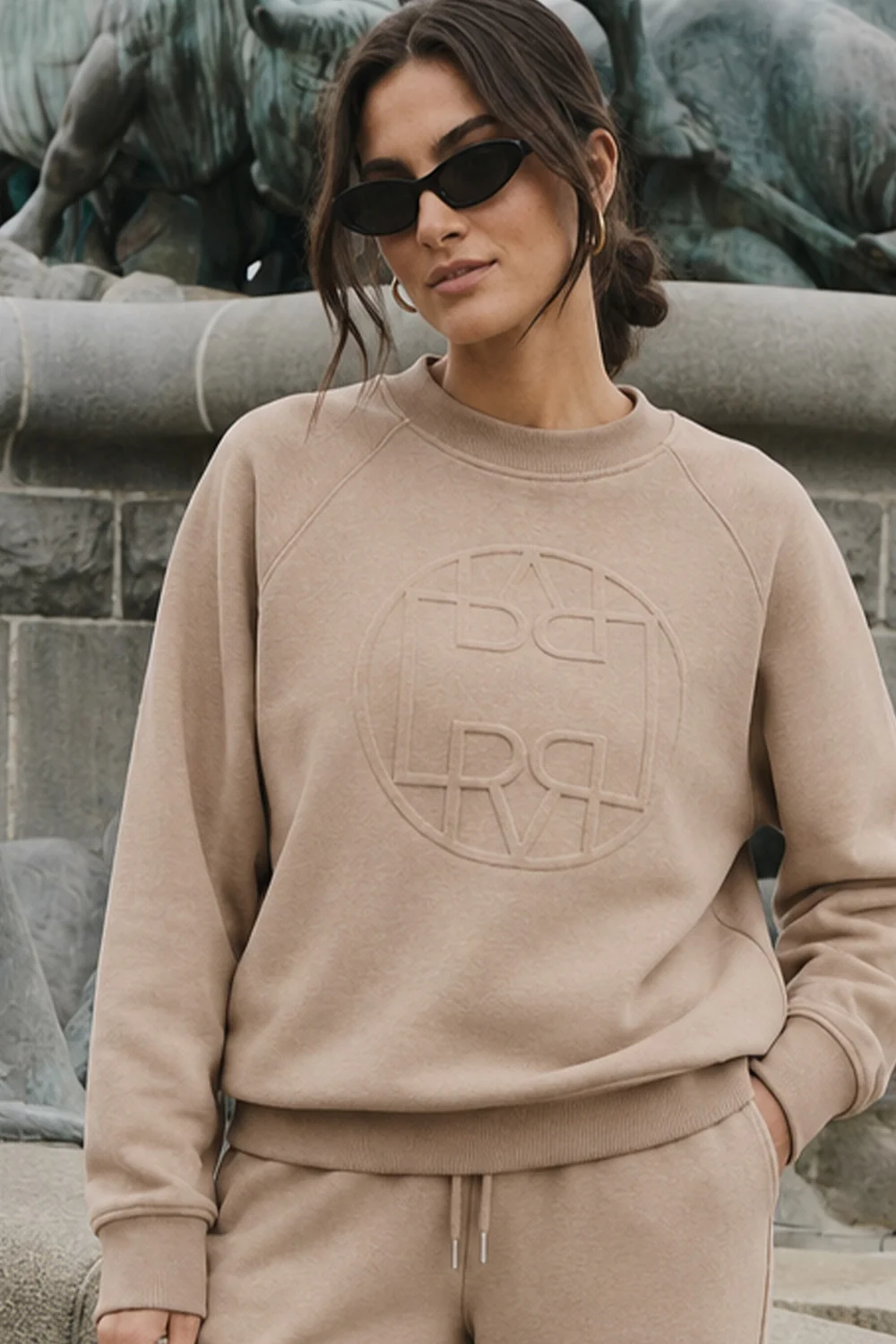 Nuka 11 | Otter | Sweatshirt fra Levete Room