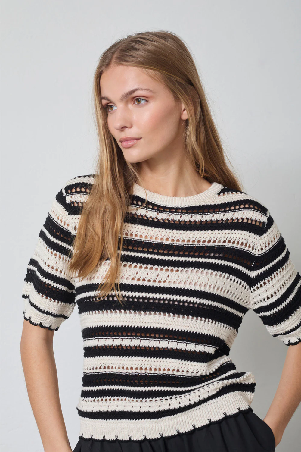 Odette Stripe SS O-Knit 42018 | OffWhite-Black | Strik fra Co'couture - Image 4