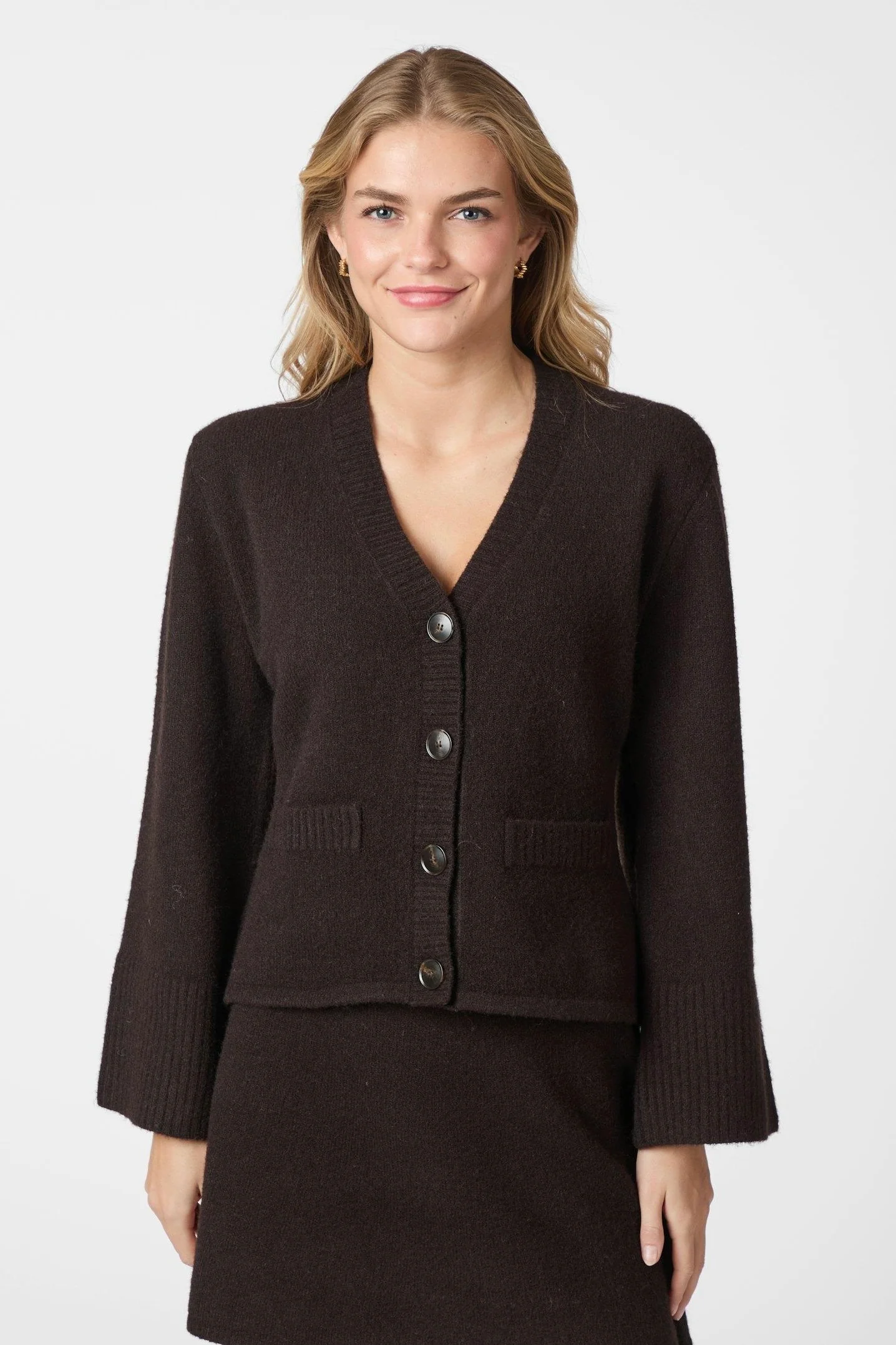 Pixie Knit Cardigan | Dark Brown | Strik fra Neo Noir - Image 3