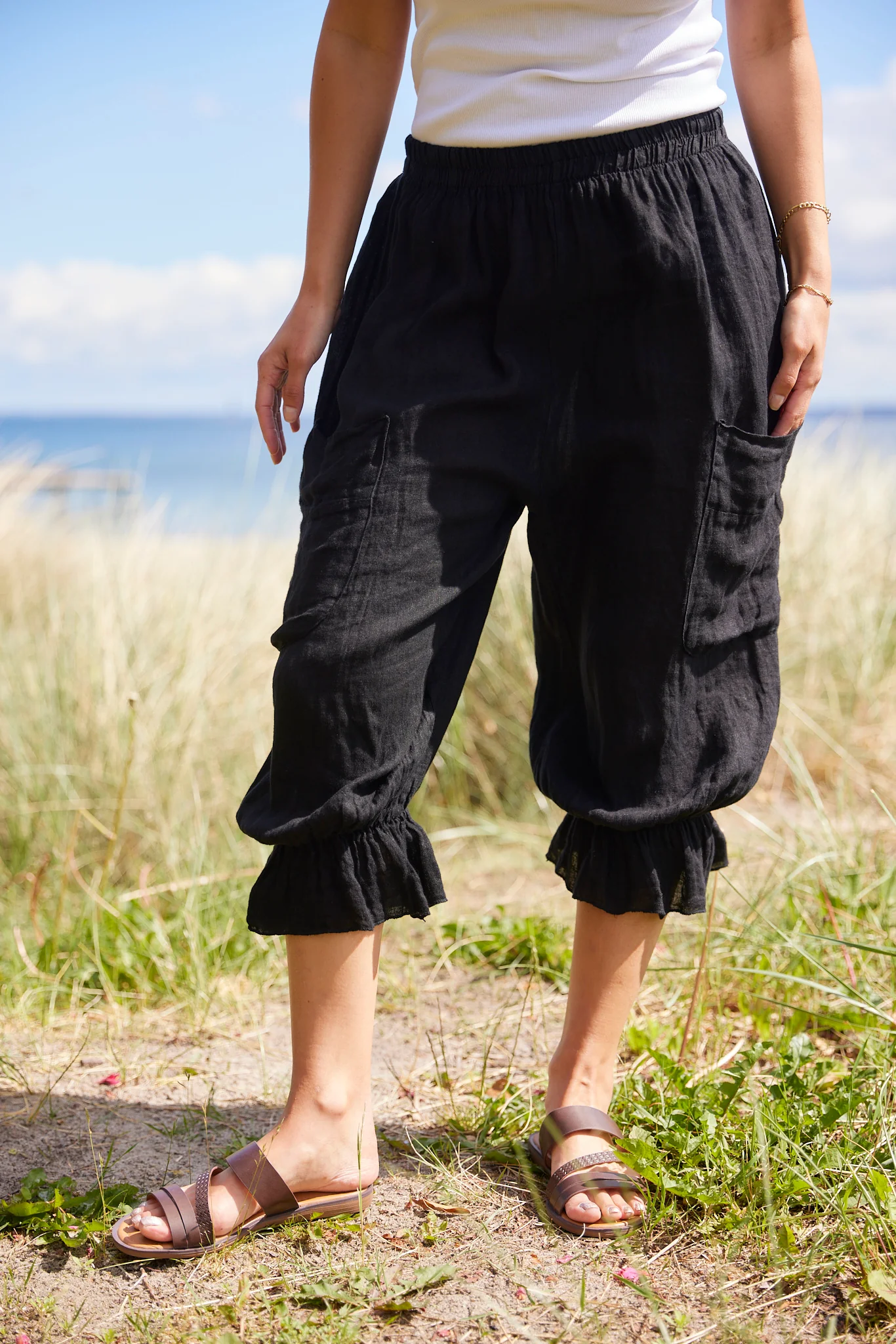 Poppy Pants | Black | Bukser fra Avery - Image 2