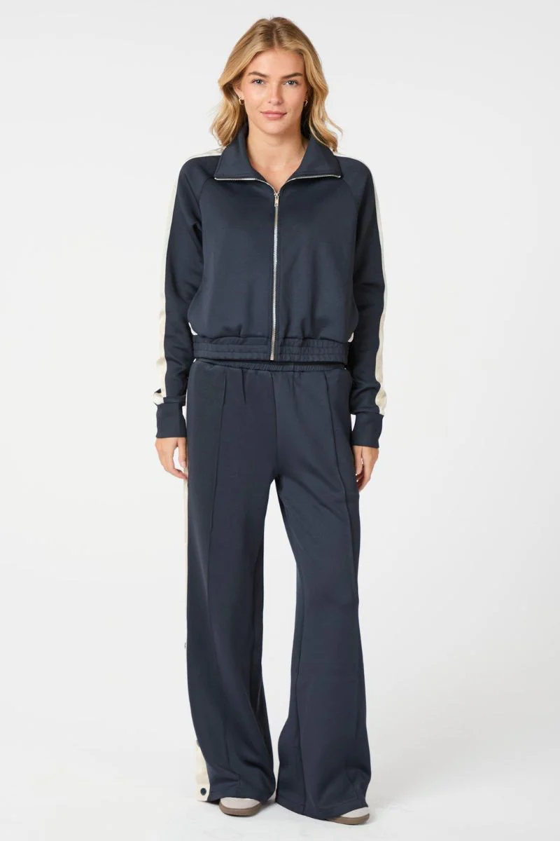 Puggy Track Suit Pants | Navy | Bukser fra Neo Noir - Image 7