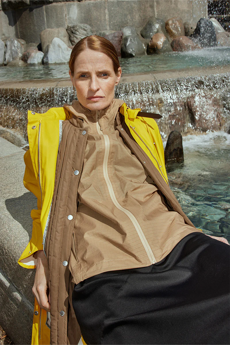 Rain71 | Cyber Yellow | Regnfrakke fra Ilse Jacobsen - Image 16