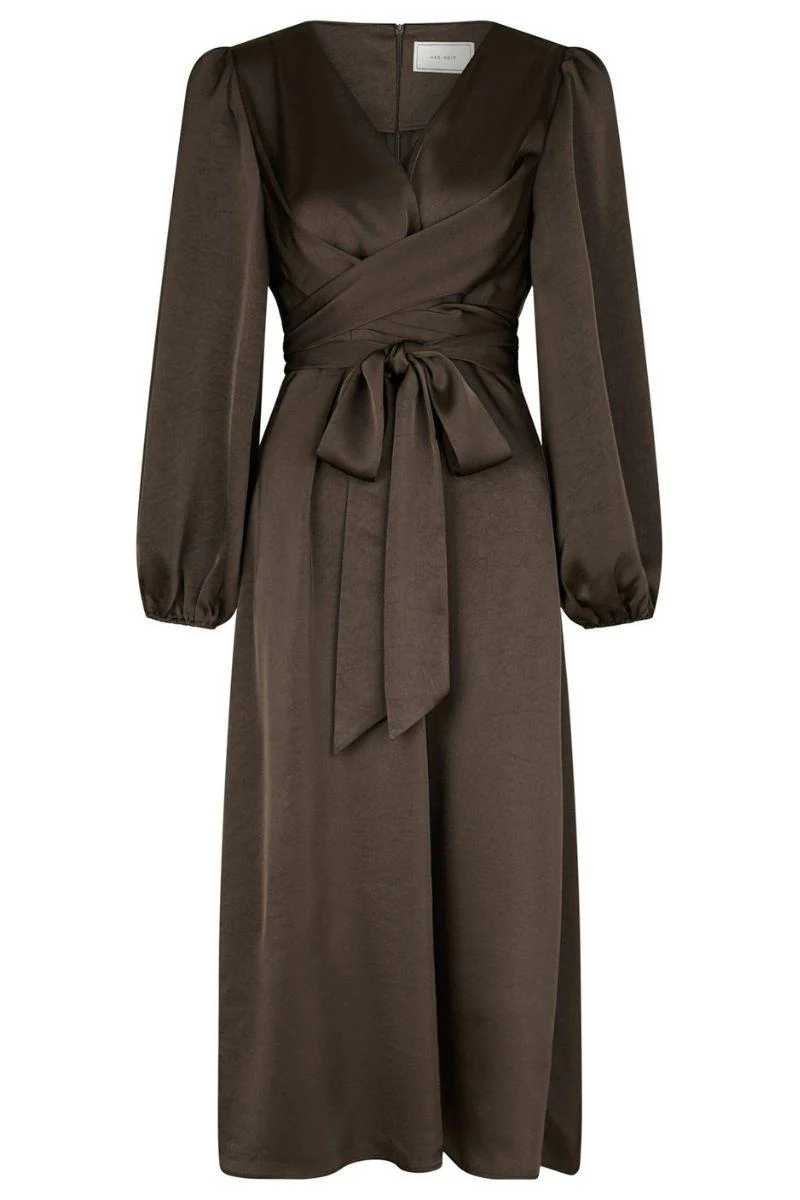 Rimini Heavy Sateen Dress | Dark Brown | Kjole fra Neo Noir - Image 2