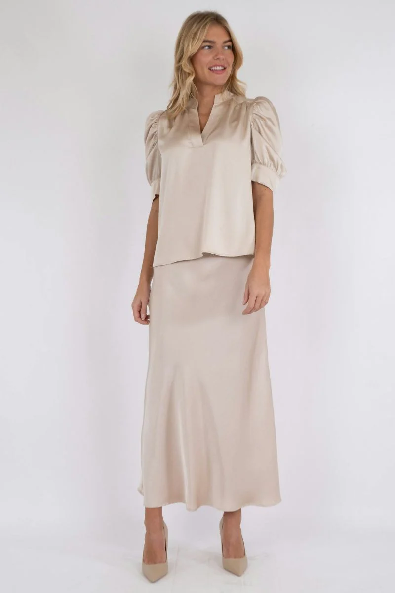 Roella Heavy Sateen Blouse | Champagne | Bluse fra Neo Noir - Image 7