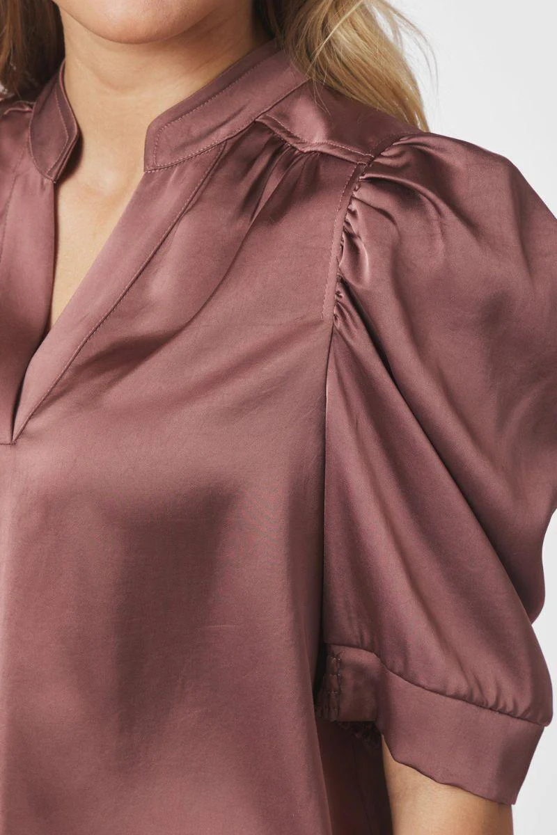 Roella Heavy Sateen Blouse | Dark Rose | Bluse fra Neo Noir - Image 7