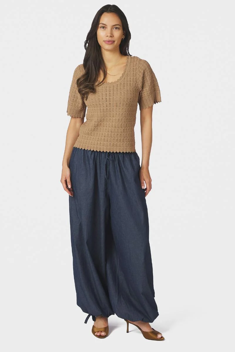 Roxane Balloon Denim Pants | Blue | Bukser fra Neo Noir - Image 6