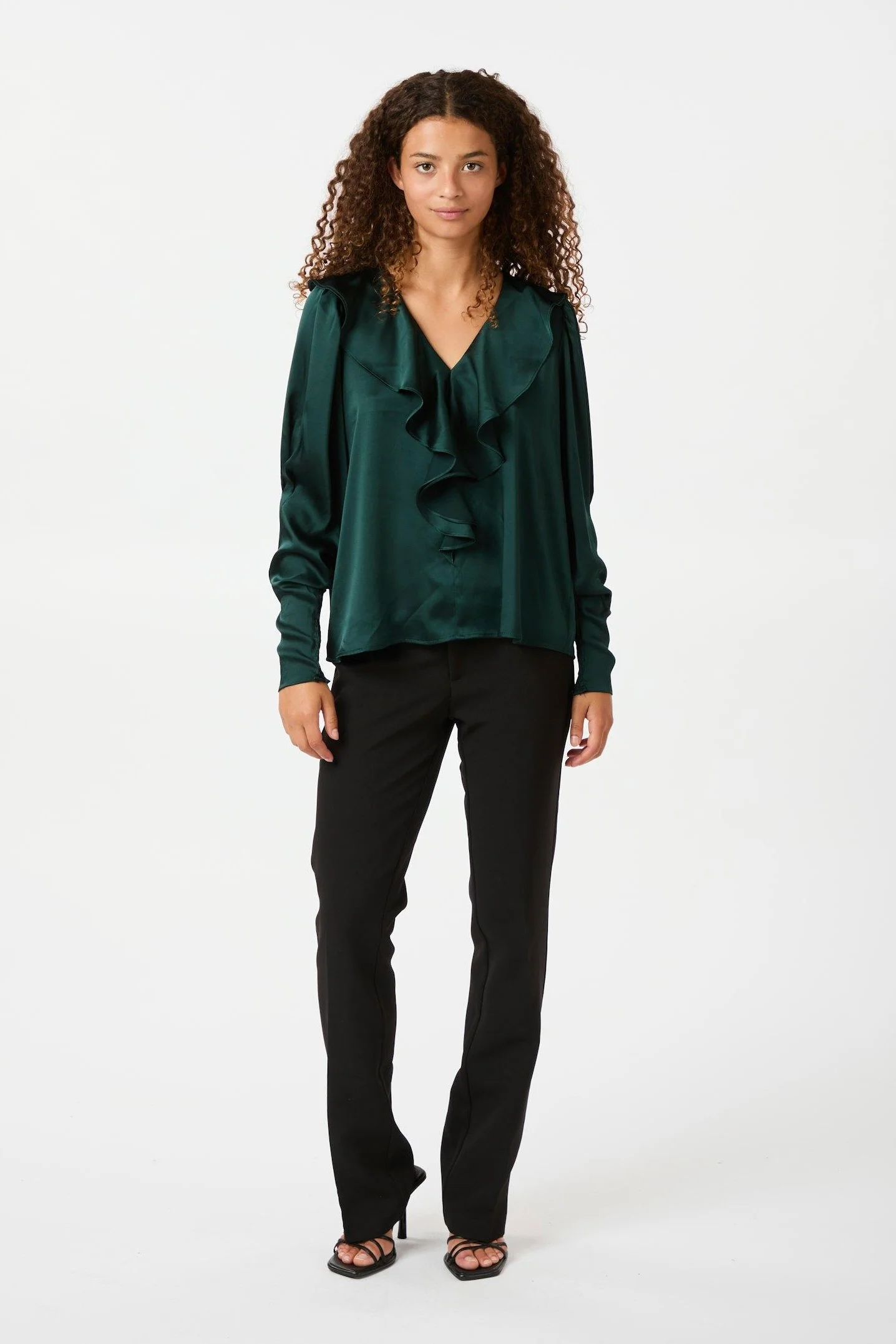 Sandie Sateen Blouse | Bluse fra Neo Noir - Image 3