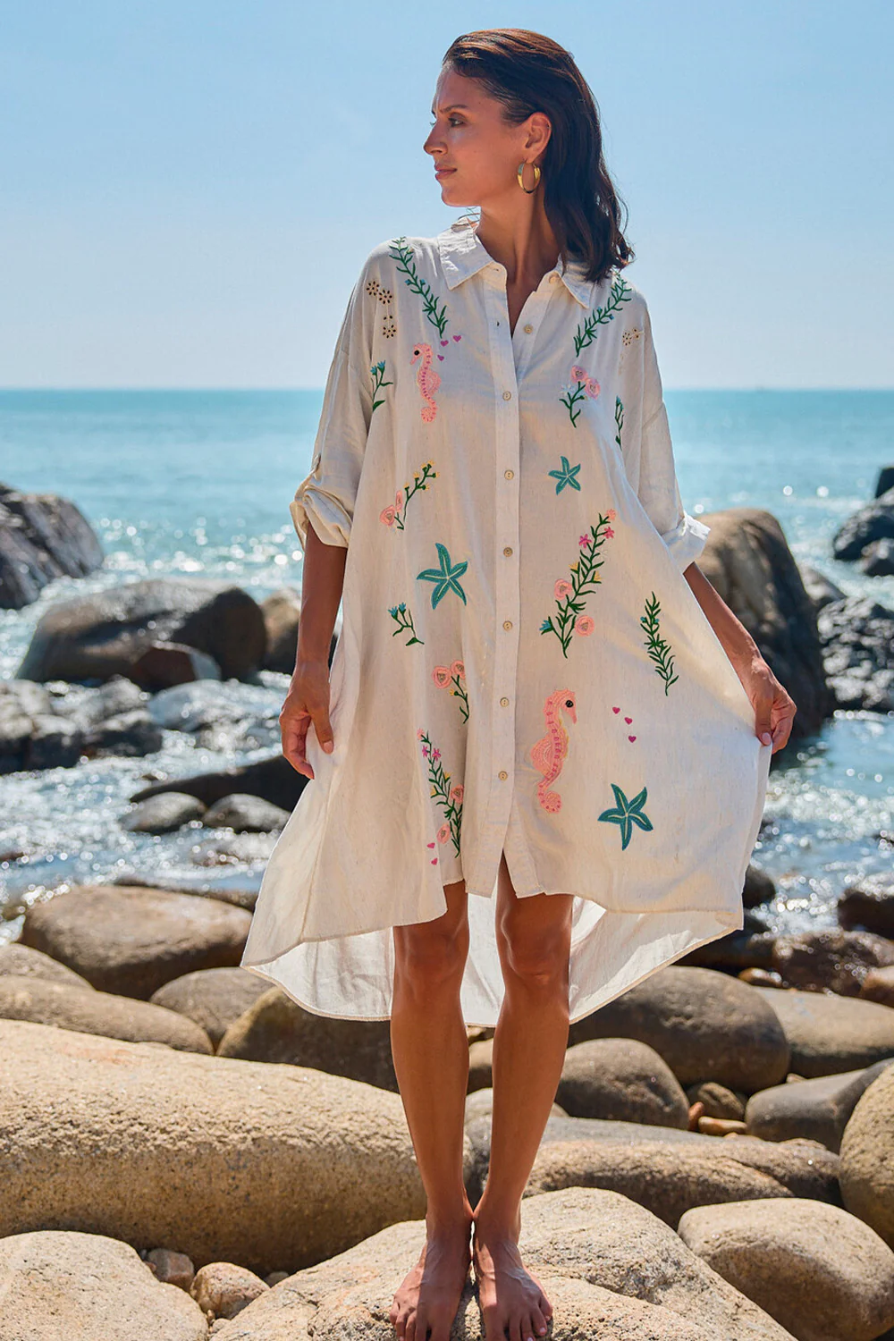 Molly Embroidery Short Shirt dress | Kjole fra Avery