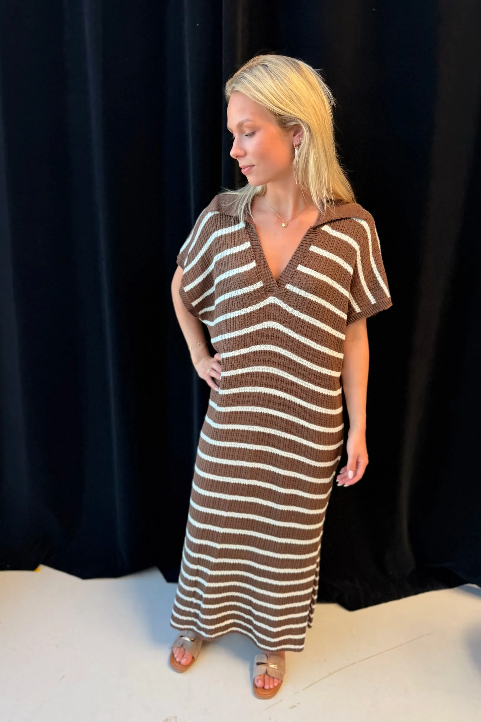 Sia Knit Dress | Chocolate | Kjole fra Avery - Image 4