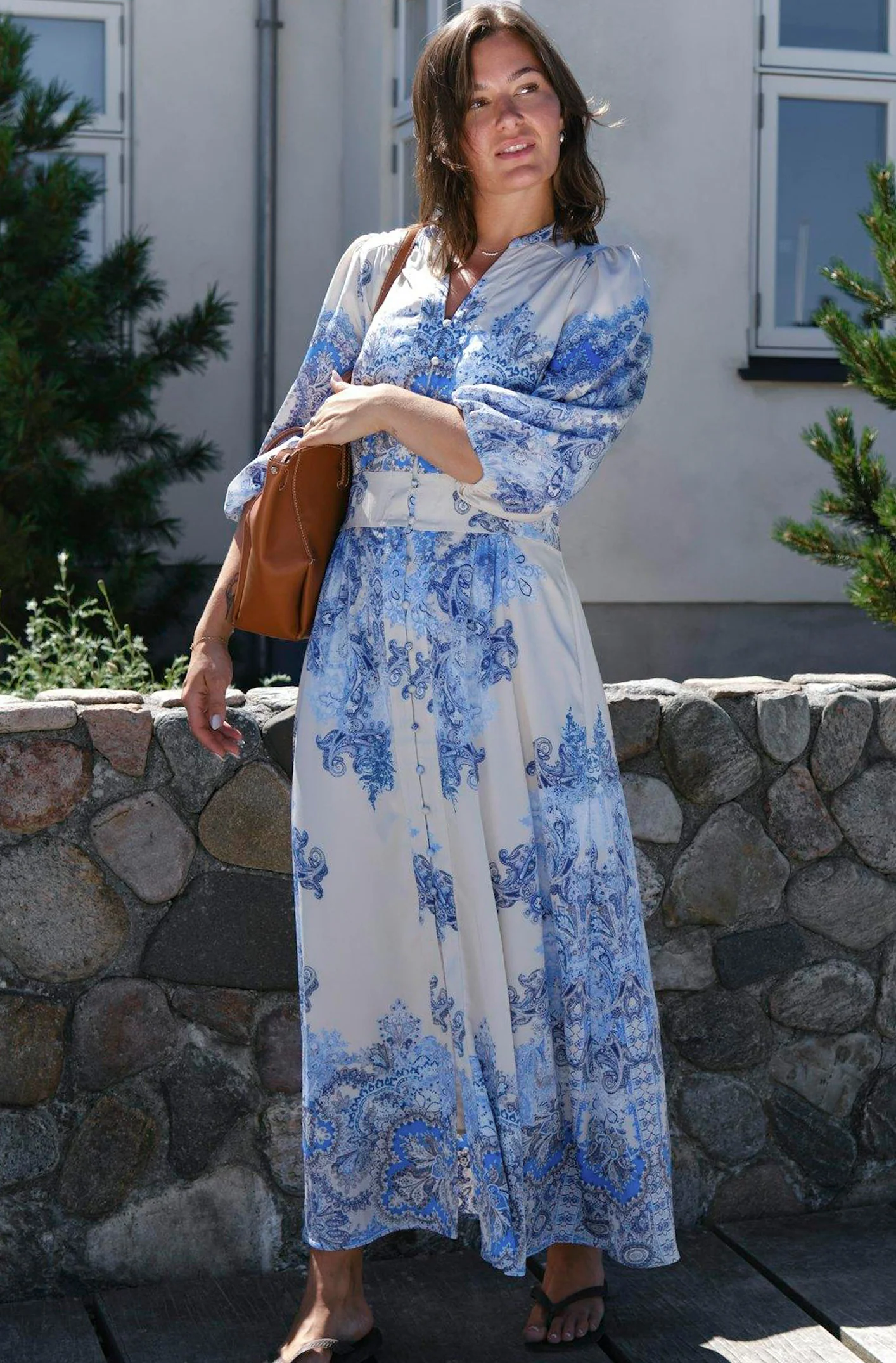 Stellar Artist Paisley Dress | Powder Blue | Kjole fra Neo Noir