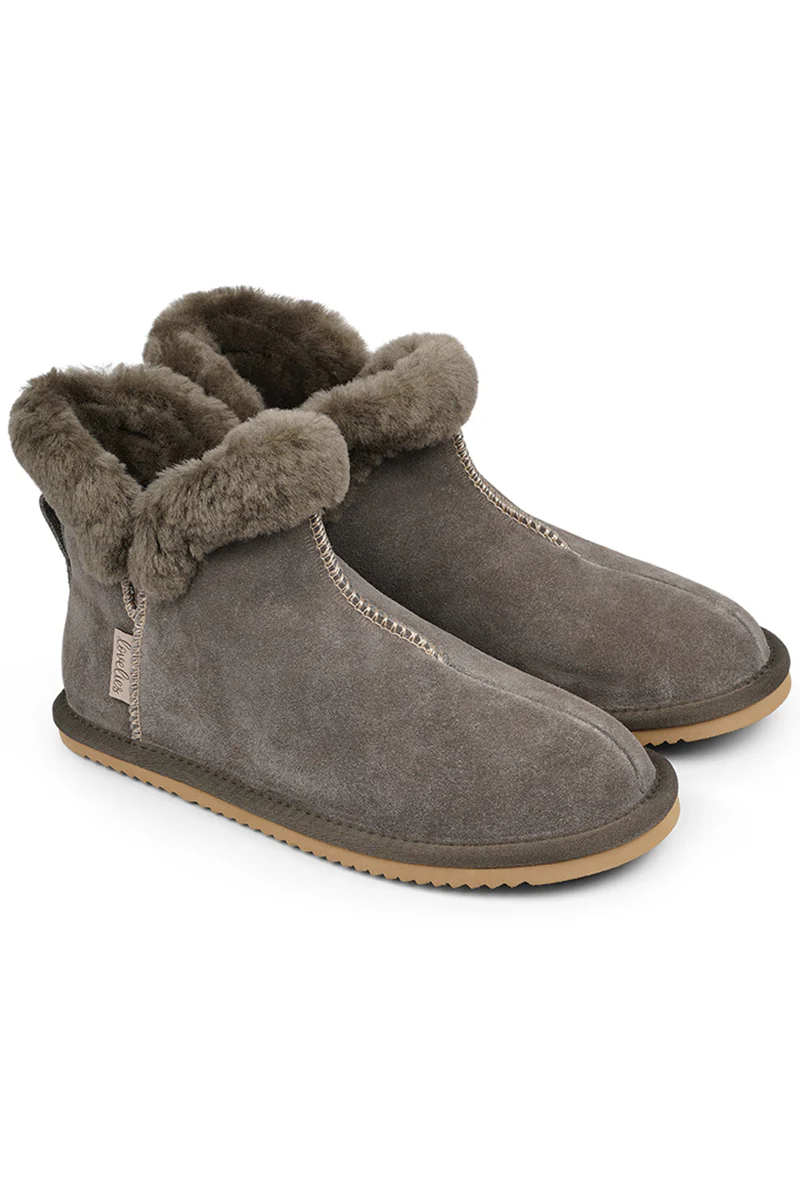 Sula | Army | Shearling Suede Boots fra Lovelies