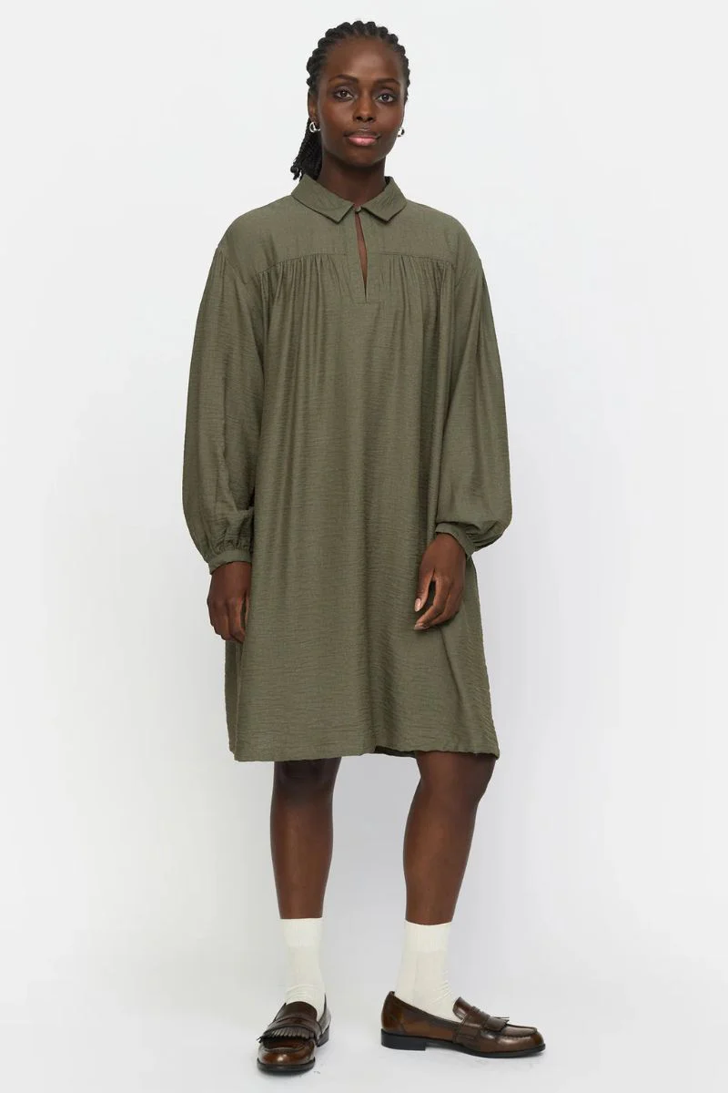 Sydney Dress | Tea Leaf | Kjole fra Soft Rebels - Image 2