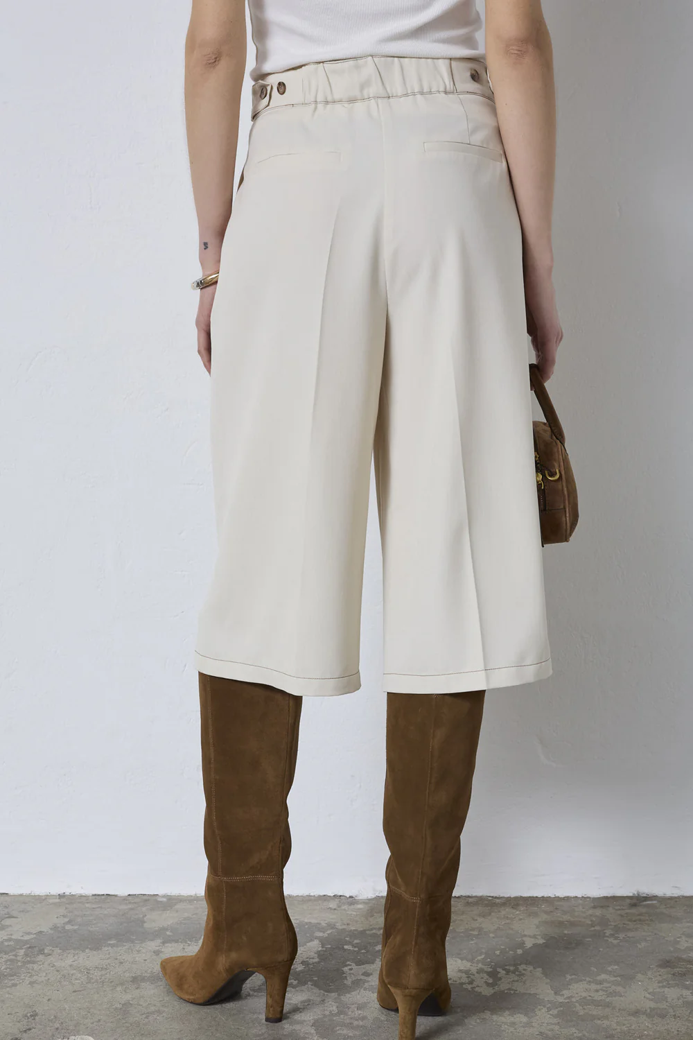 Terrycc Pleat Bermuda | Bisquit | Shorts fra Co'Couture