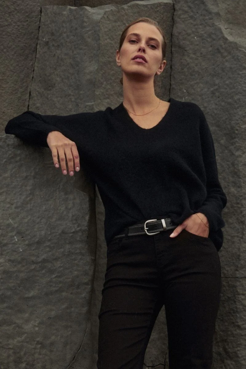 Thora V-Neck Knit | Black | Strik fra Mos Mosh - Image 7