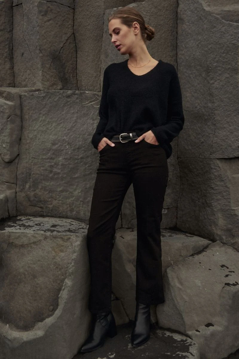 Thora V-Neck Knit | Black | Strik fra Mos Mosh - Image 9