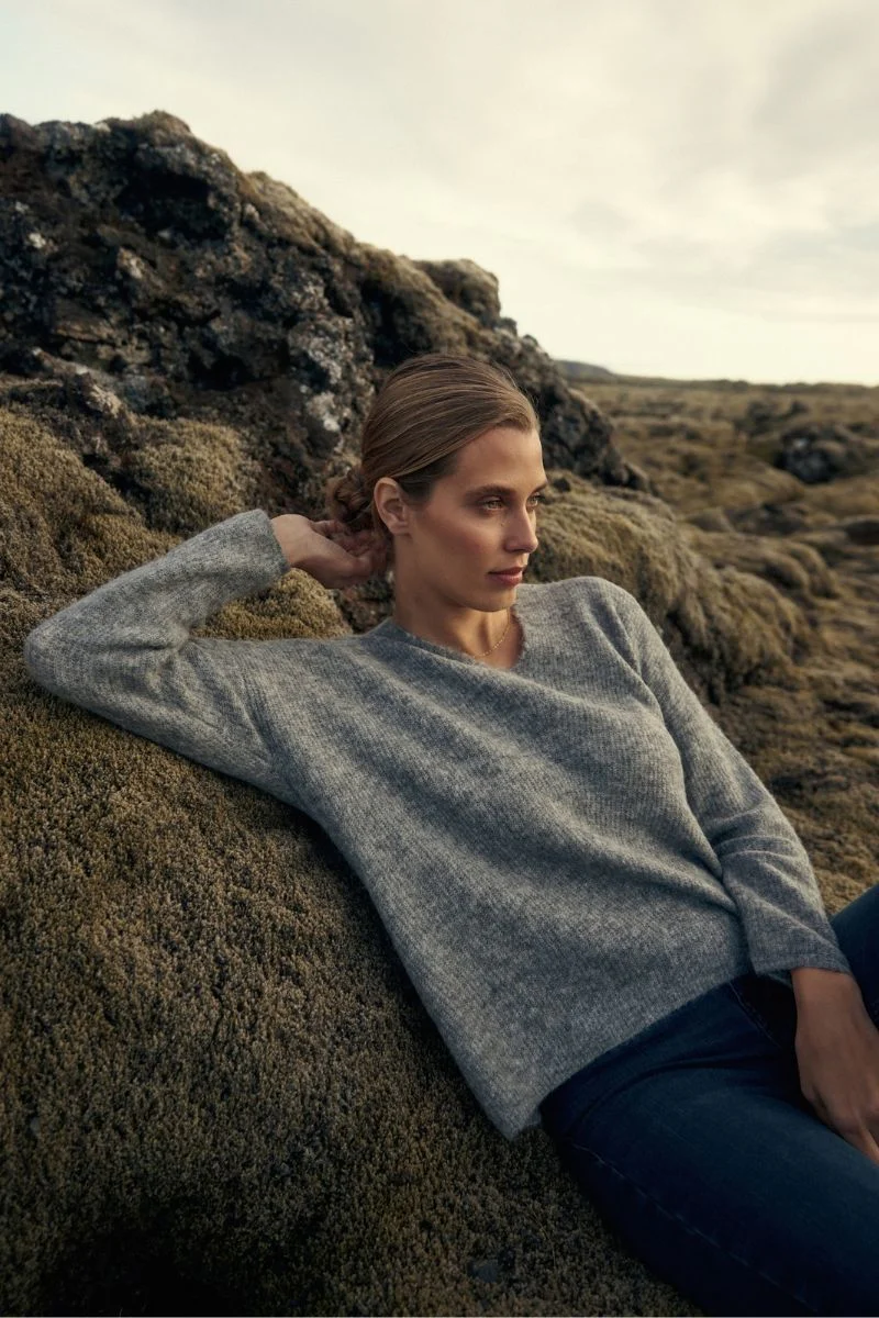 Thora V-Neck Knit | Grey Melange | Strik fra Mos Mosh - Image 7