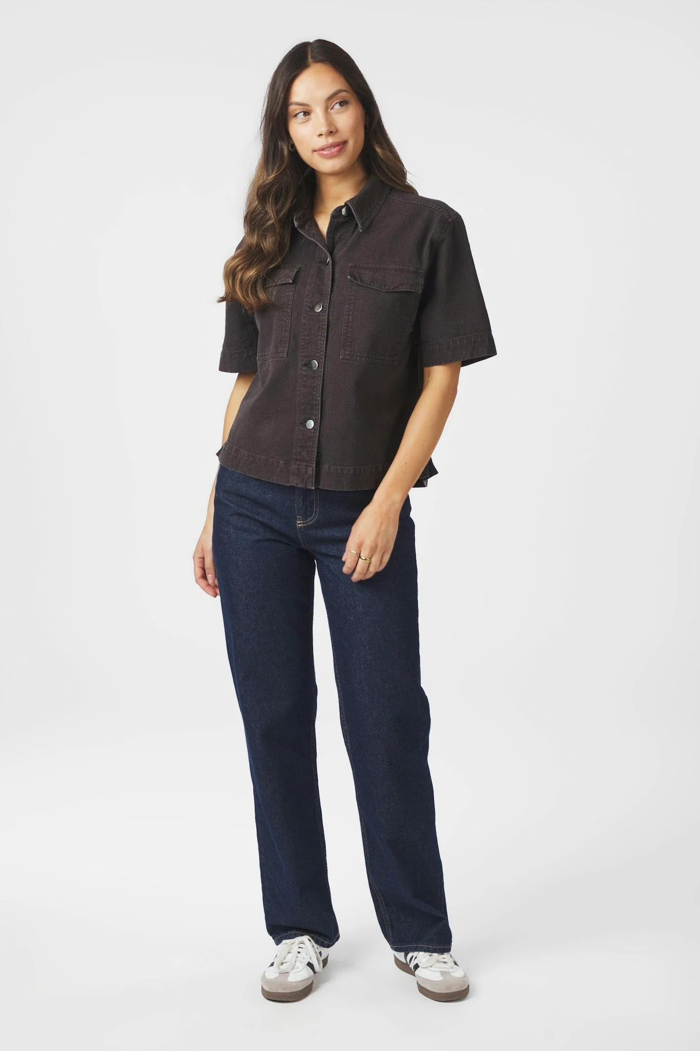 Tiki Solid Shirt | Dark Brown | Bluse fra Neo Noir - Image 2