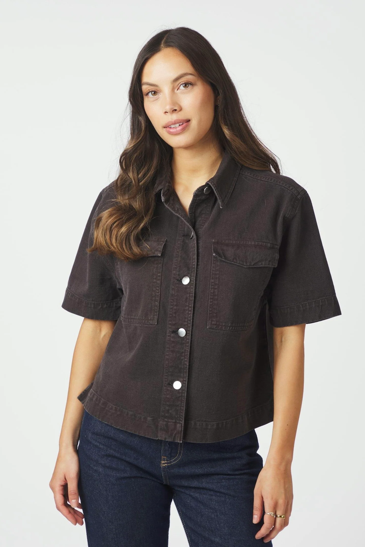 Tiki Solid Shirt | Dark Brown | Bluse fra Neo Noir - Image 4