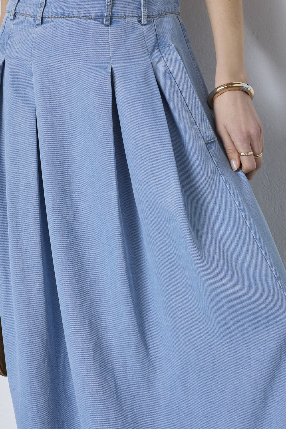 Tilly Anya Pleat Skirt 44017 | Fade Denim | Nederdel fra Co'couture - Image 6