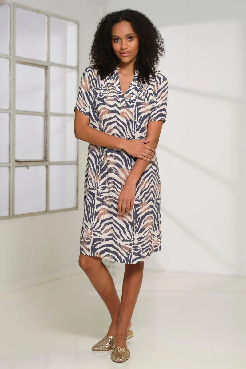 Tine Dress SS 2732 | Blue | Kjole fra Prepair