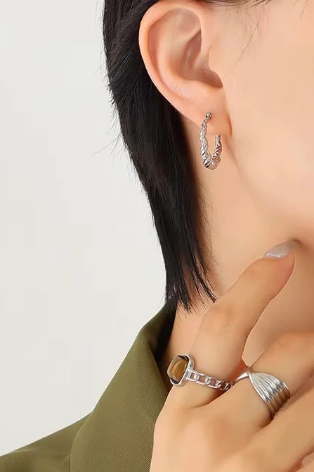 Twist Rope Earrings | Ørering fra Birdsong - Image 2