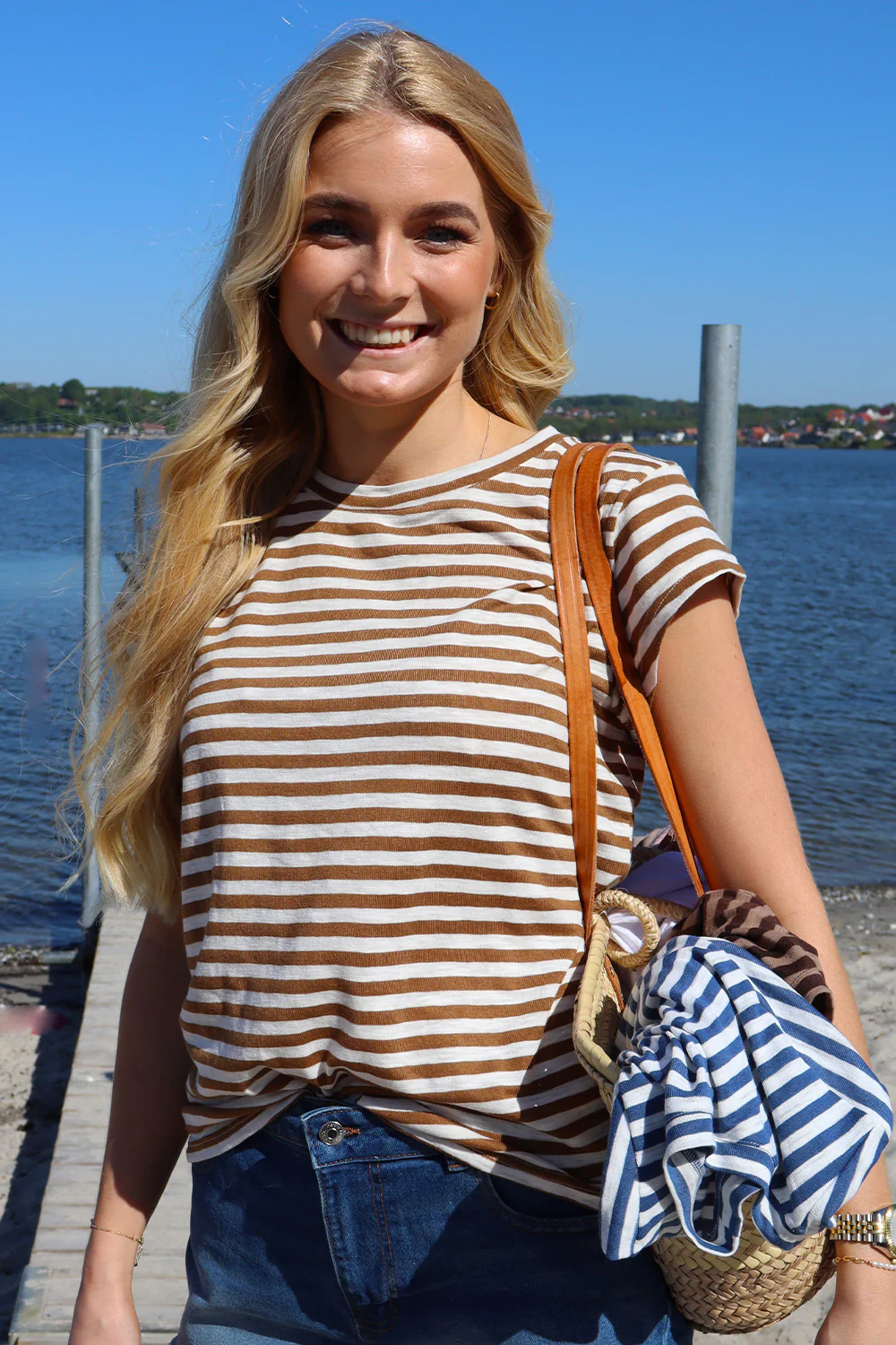 Ulla Stripe Tshirt | Brown White Stripe | T-Shirt fra Liberté - Image 3