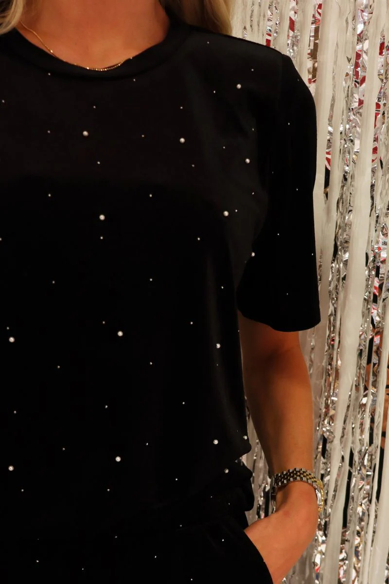 Velia Velvet Tshirt | Black | Bluse fra Liberté - Image 6