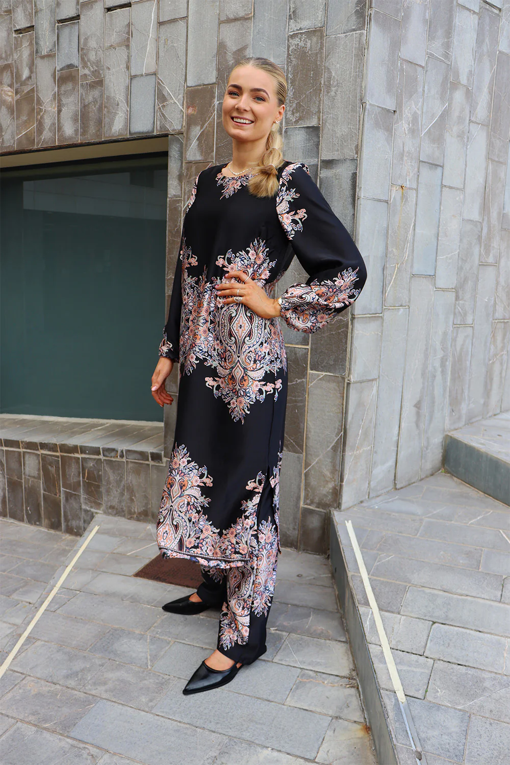 Wennise Pants | Black Paisley | Bukser fra Liberté - Image 3