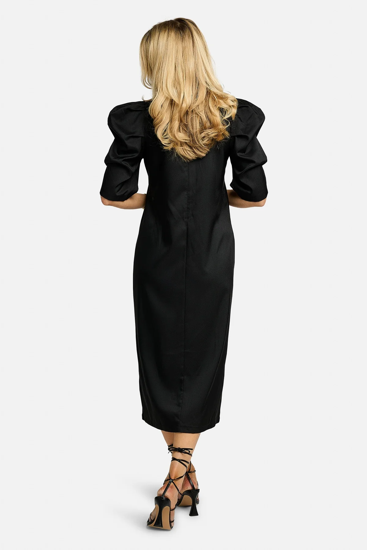 Winnie Vneck Dress | Black | Kjole fra Liberté - Image 7