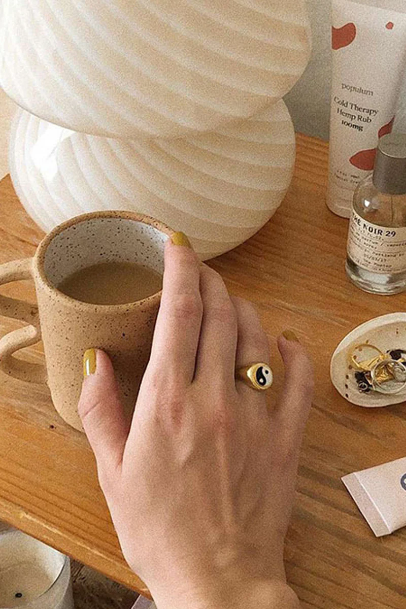 Yin Yang Ring | Black & White | Ring fra Birdsong - Image 2