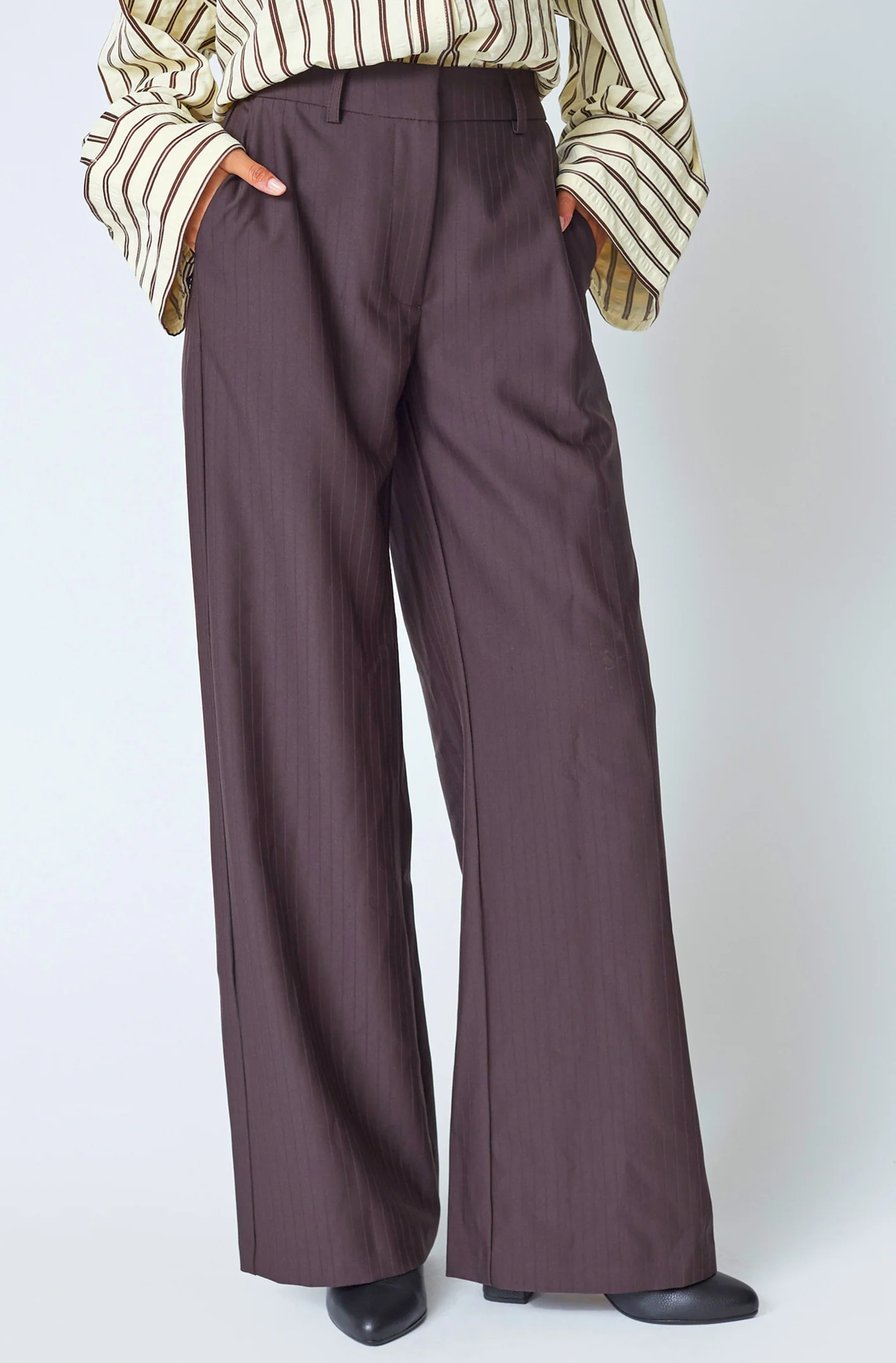 Zella Wide Pant 41039 | Dark Brown | Bukser fra Co'couture - Image 4