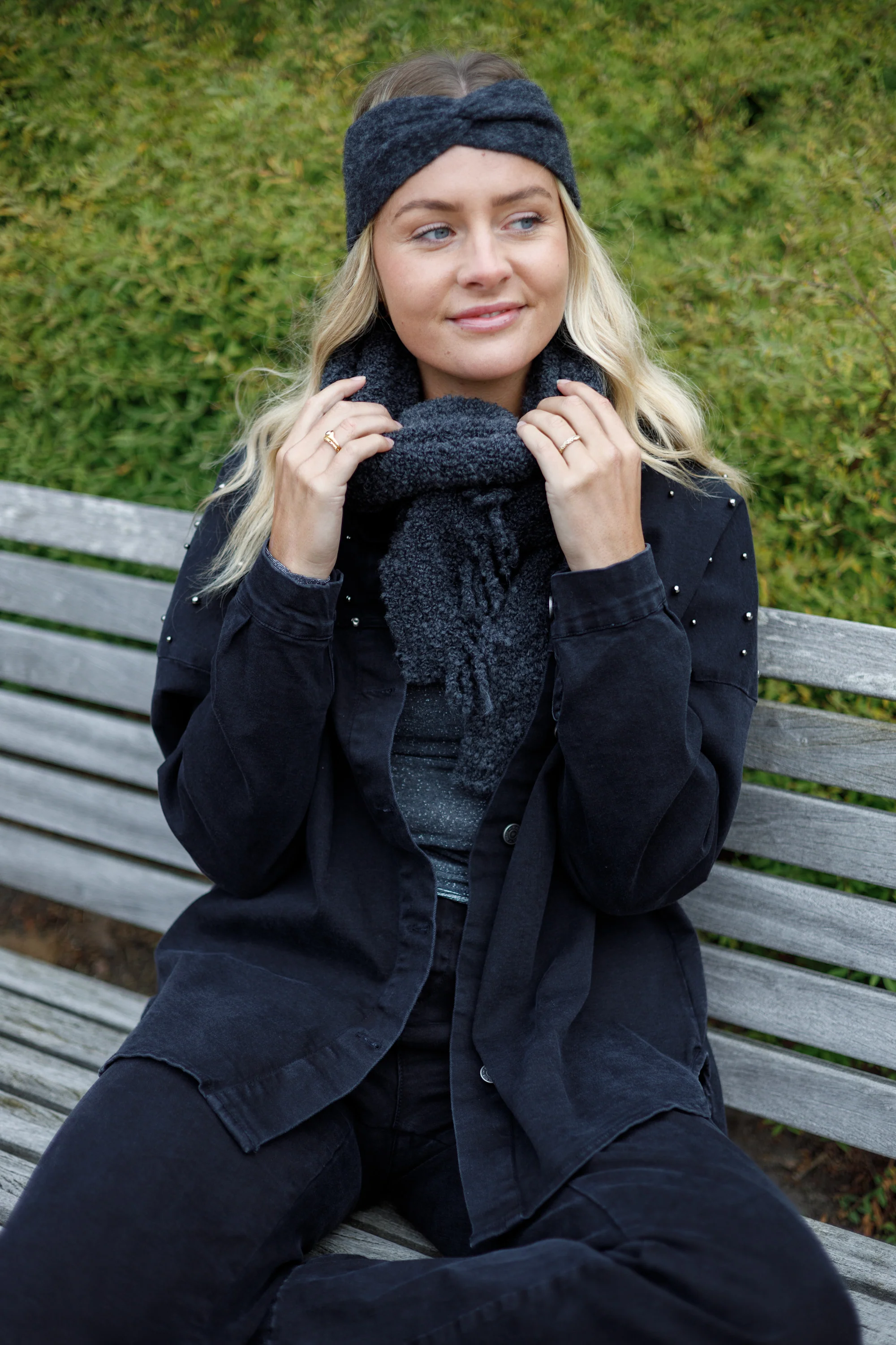 Zinnia Winter Scarf | Dk. Grey Melange | Tørklæde fra Black Colour